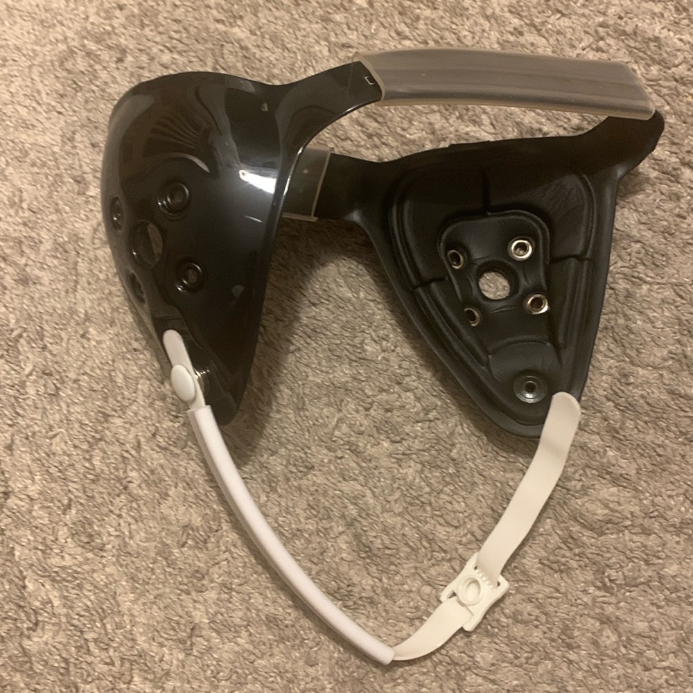 Wrestling headgear halo adjustable